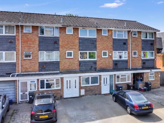 House for rent in London Borough of Hounslow, Spring Grove