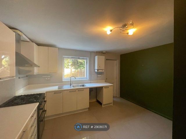 House for rent in London Borough of Hounslow, Spring Grove