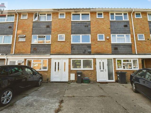 House for rent in London Borough of Hounslow, Spring Grove