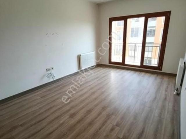 Tire, İzmir içerisinde satılık mülk
