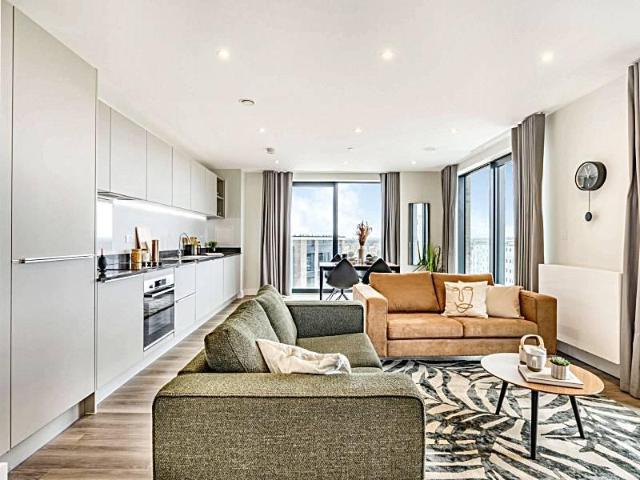 House for rent in London Borough of Hounslow, Strand