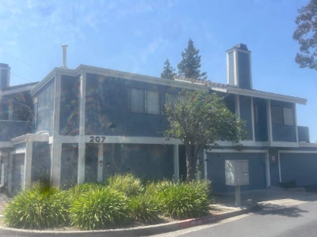 Condo for sale in Hercules, California