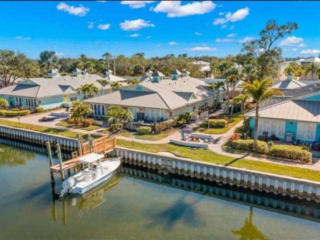 Room for rent in Apollo Beach, Florida