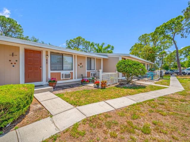 Apartment for rent in Apollo Beach, Florida