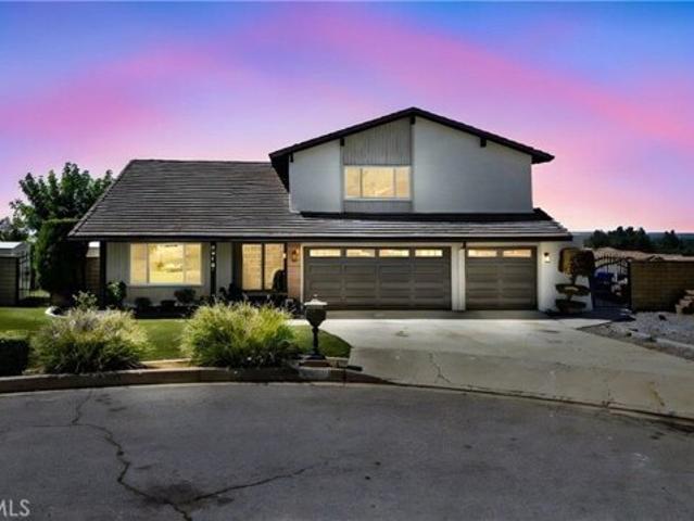 House for sale in Alta Loma, Alta