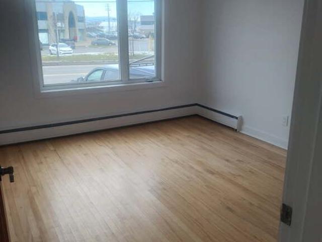 Apartment for rent in Les Rivières, Québec