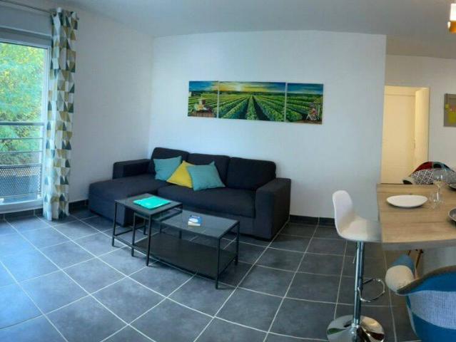 Appartement location à Les Vernailles, Saint-Georges-de-Reneins