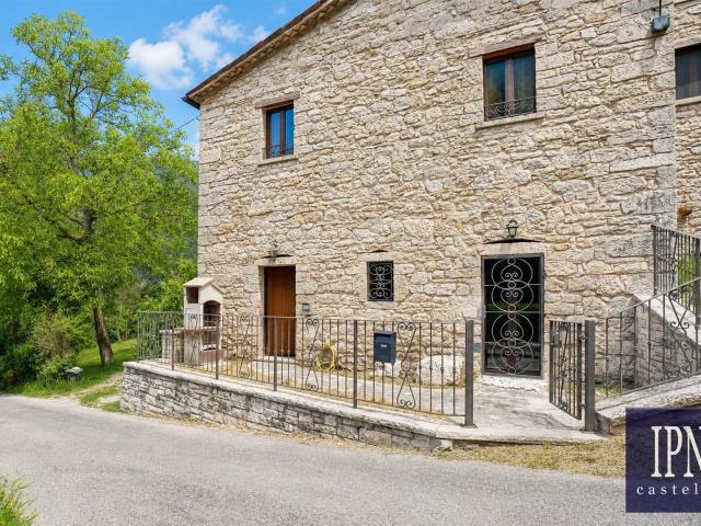 Appartamento in vendita a Marche, Pesaro E Urbino