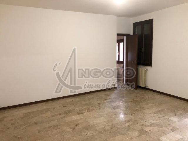 Appartamento in affitto a Fiesso Umbertiano, Veneto