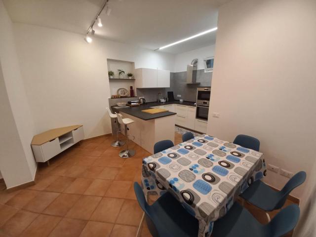 Appartamento in affitto a Sarzana, Liguria