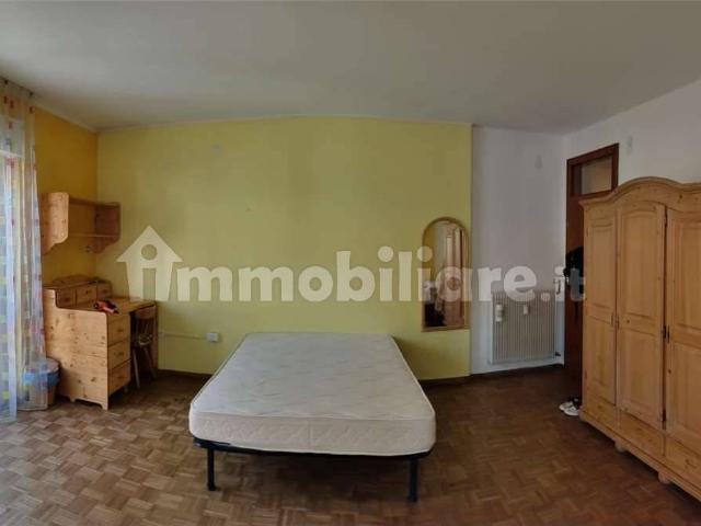 Appartamento in affitto a Sud-Ovest, Brenzone