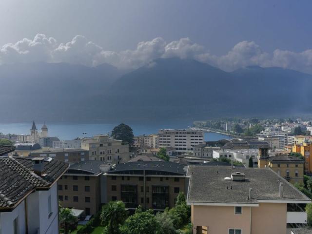 Etagenwohnung mieten in Muralto