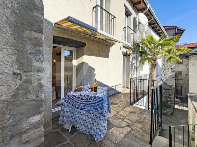 Wohnung kaufen in Porto Ronco, Tessin