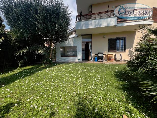 Appartamento in vendita a Marina di San Nicola, Roma Capitale