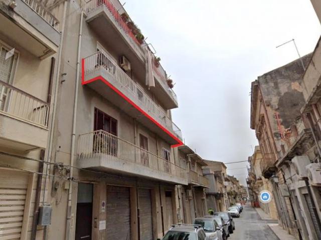 Quadrilocale in vendita a Vittoria
