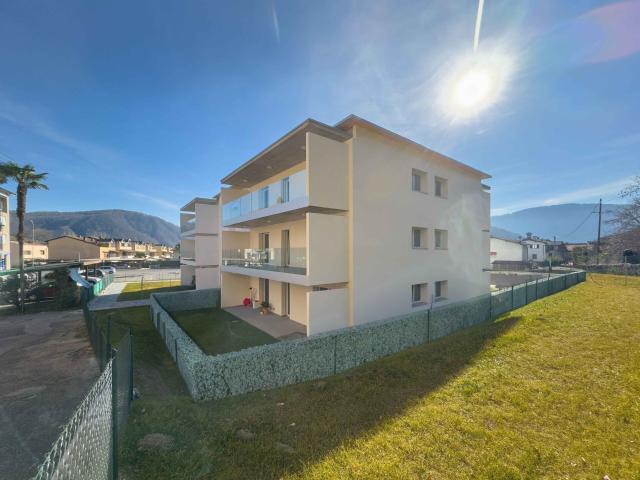 Wohnung kaufen in Caslano, Tessin