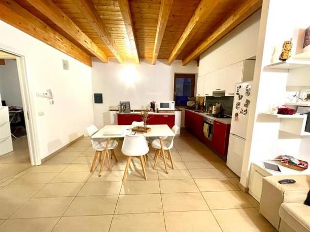 Appartamento in affitto a Sumirago, Lombardia