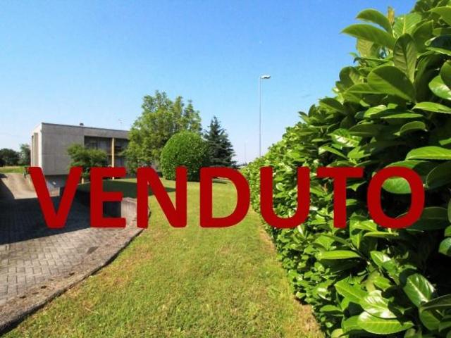 Appartamento in vendita a Cassago Brianza, Lombardia