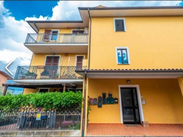 Appartamento in vendita a Abbadia Di Montepulciano, Toscana