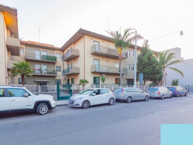 Appartamento in vendita a Piano Tavola, Camporotondo Etneo