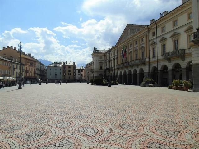 Appartamento in affitto a Aosta