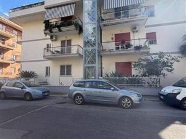 Appartamento in vendita a Aprilia, Latina
