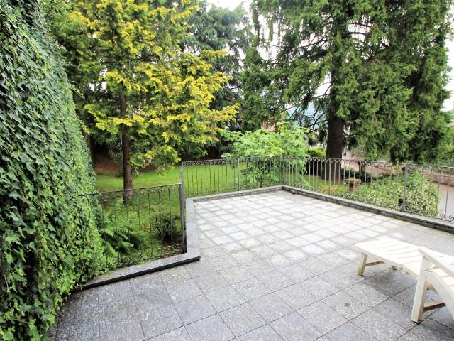 Appartamento in affitto a Arona, Novara