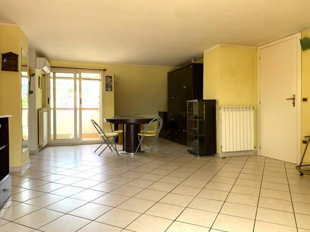 Appartamento in affitto a Dulcino, Calabria