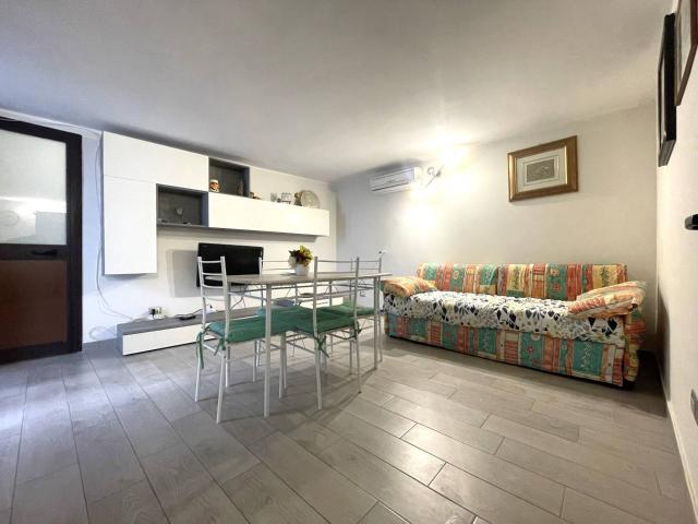 Appartamento in affitto a Dulcino, Calabria