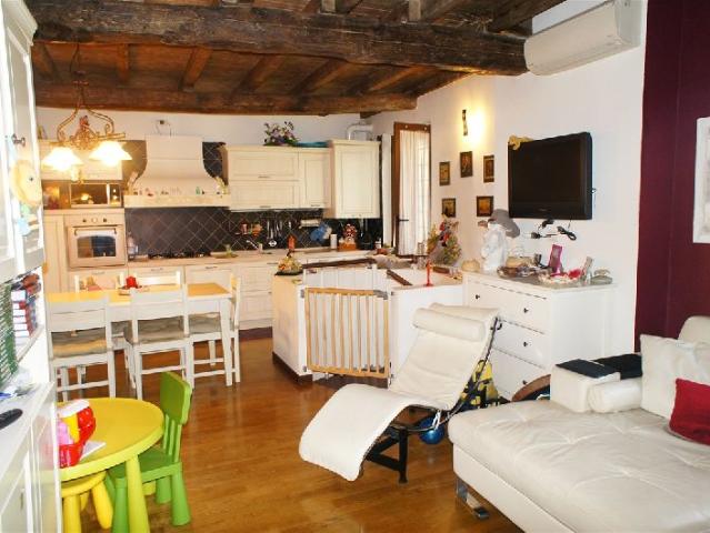 Appartamento in vendita a Municipio 2, Milano