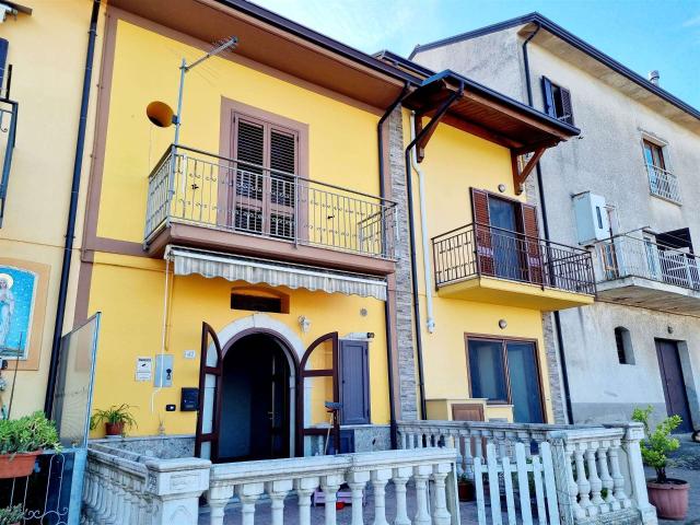Appartamento in affitto a Montefalcione, Campania