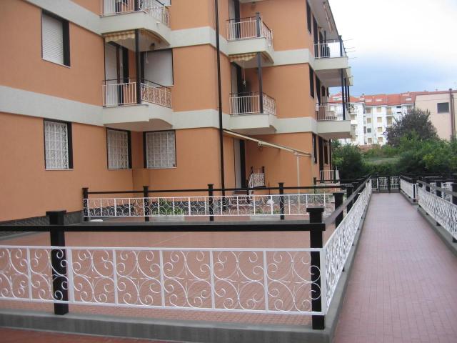 Appartamento in affitto a San Bartolomeo Al Mare, Liguria
