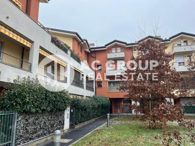 Appartamento in vendita a Saronno, Lombardia