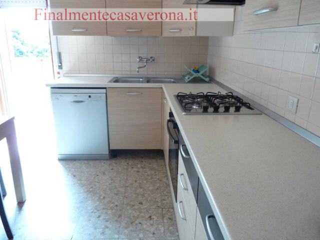 Appartamento in affitto a Centro storico, Brenzone