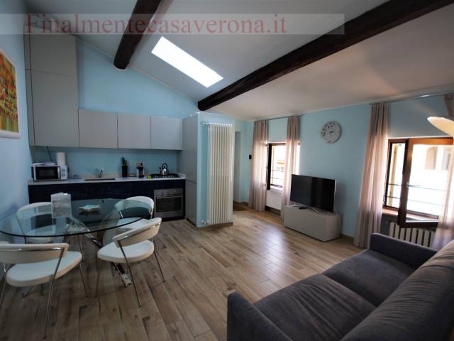 Appartamento in affitto a Centro storico, Brenzone