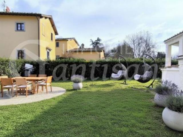 Appartamento in vendita a Vicchio, Toscana