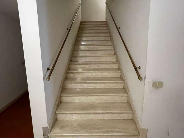 Appartamento in affitto a Sant'Erminio, Cenerente