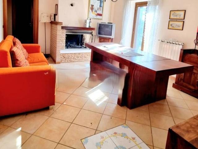 Appartamento in affitto a Cenerente, Umbria