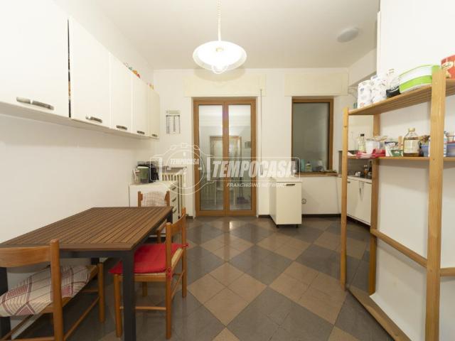 Appartamento in affitto a Sant'Erminio, Cenerente