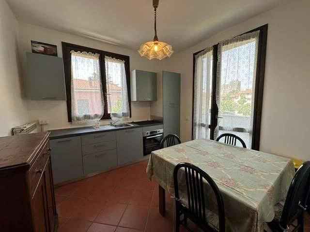 Appartamento in affitto a Cittadella, Modena