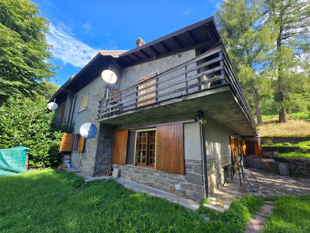 Villa Indipendente in vendita a Abetone Cutigliano, Melo