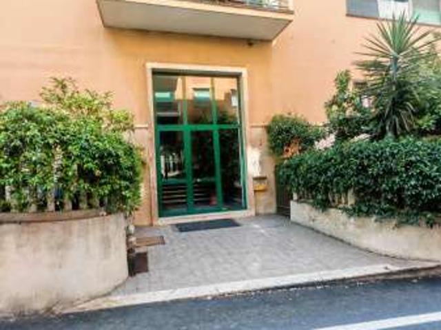 Appartamento in affitto a Medio Levante, Serra Riccò