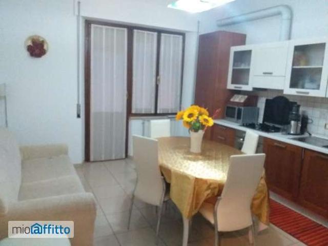 Appartamento in affitto a Marche, Macerata