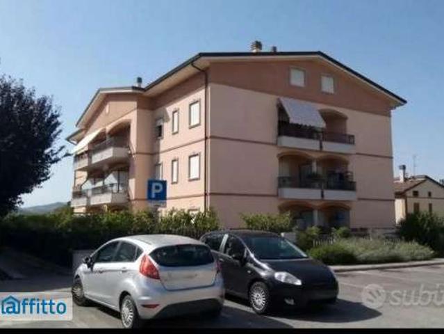 Appartamento in affitto a Borgo Collestrada, Cenerente