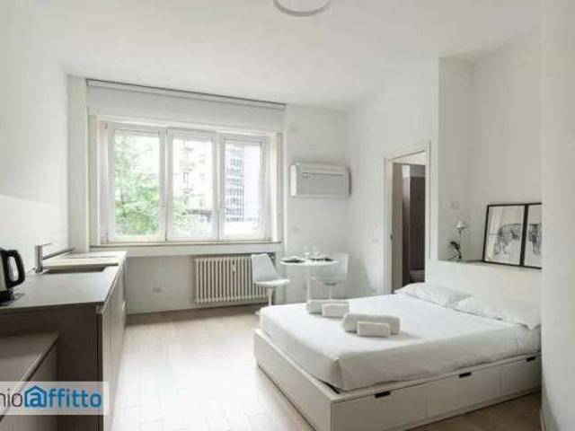 Appartamento in affitto a Municipio 8 di Milano, Milano