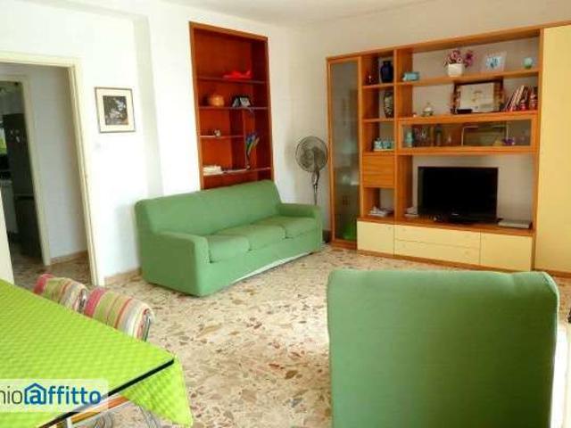 Appartamento in affitto a Capomulini, Acireale