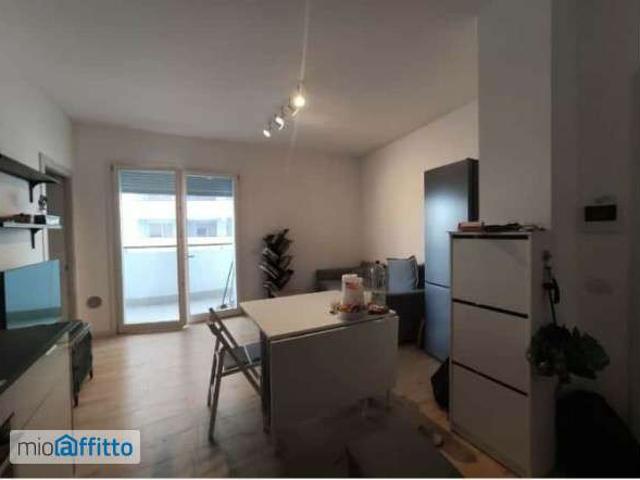 Appartamento in affitto a Municipio 9, Milano