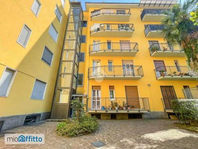 Appartamento in affitto a Municipio 9, Milano