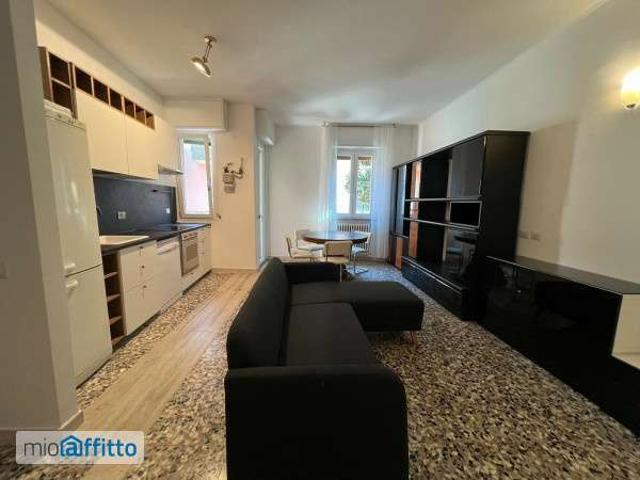 Appartamento in affitto a Municipio 9, Milano