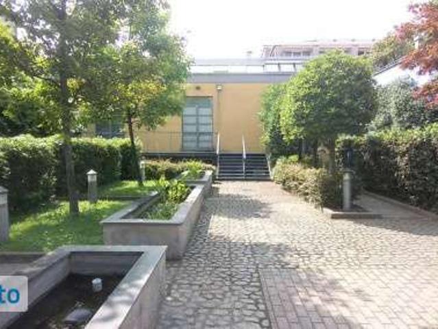 Appartamento in affitto a Municipio 9, Milano